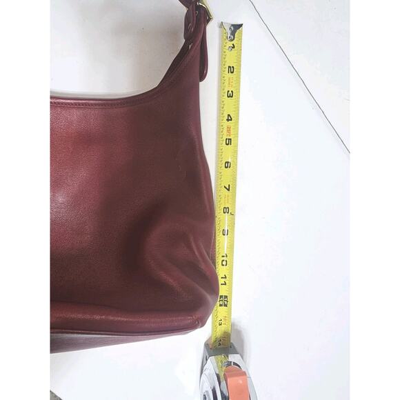Coach Vintage 9058 Legacy Red Leather Small Hobo Baguette Bag Shoulder Purse - Picture 13 of 14